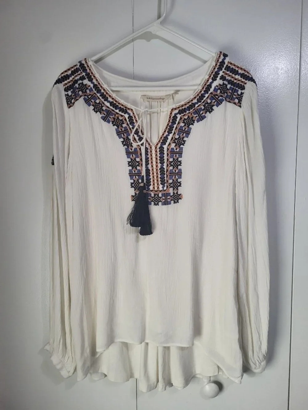 Soft Surroundings Women's M Gauze Embroidered Boho Tassel Blouse Festival - Picture 2 of 9